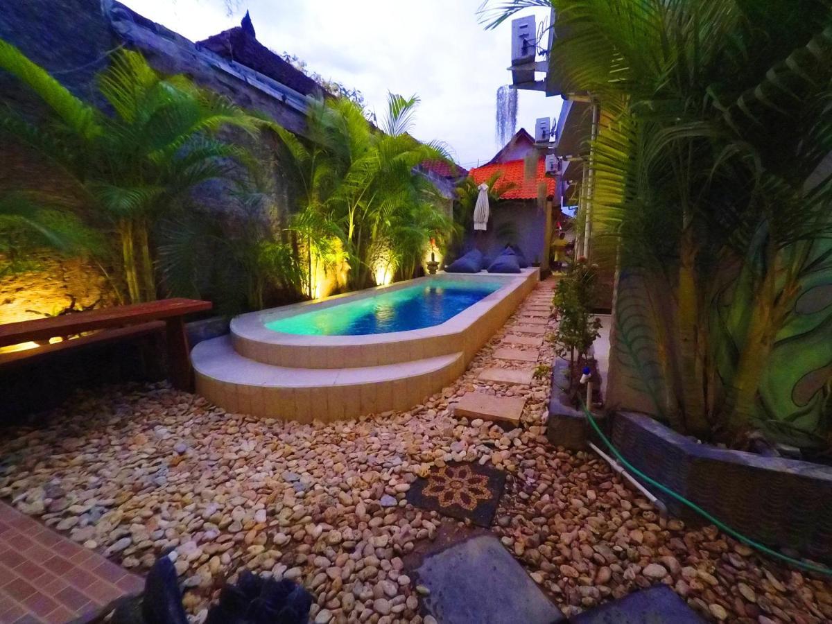 Tropical Garden Inn Batununggul Bagian luar foto