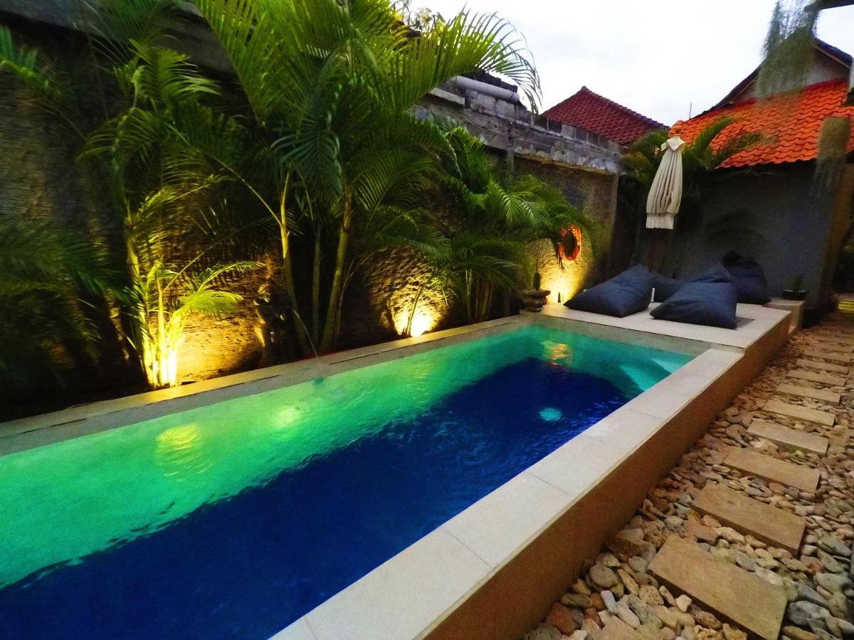 Tropical Garden Inn Batununggul Bagian luar foto