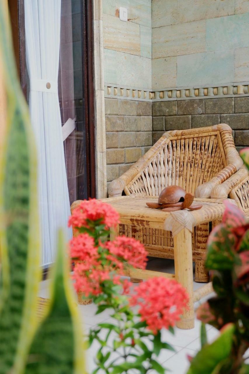 Tropical Garden Inn Batununggul Bagian luar foto