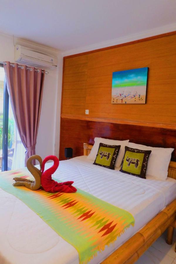 Tropical Garden Inn Batununggul Bagian luar foto